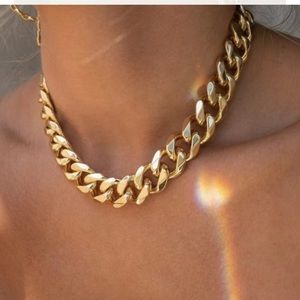Garage Short Chunky Gold Chain Necklace